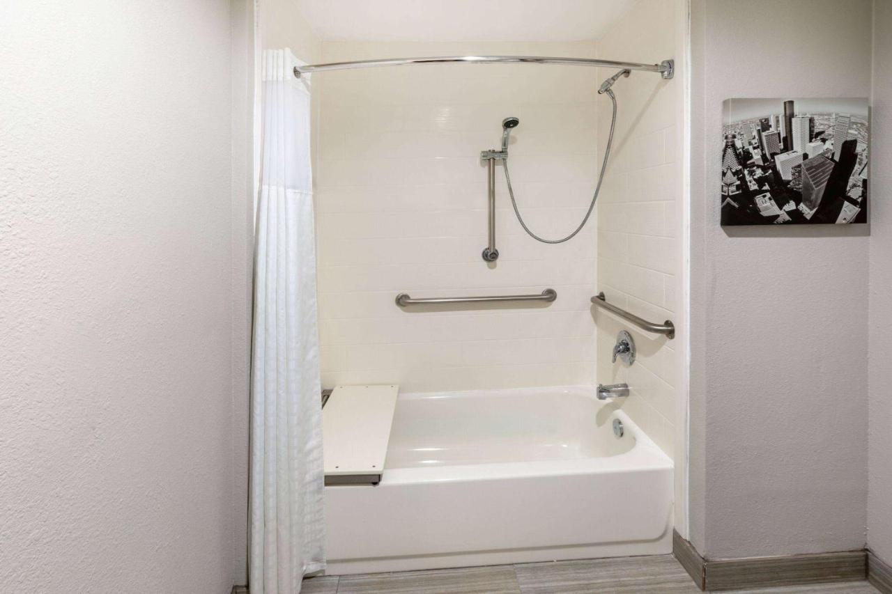 La Quinta By Wyndham Houston Nw Brookhollow Esterno foto
